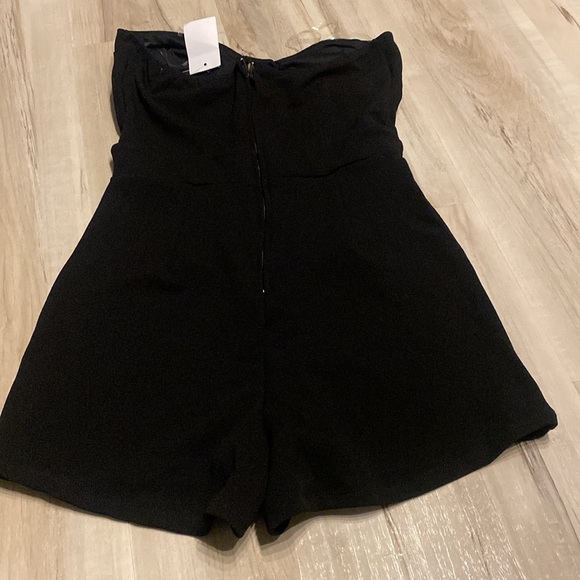 NWT CHARLOTTE RUSSE | Black Strapless Romper - Picture 6 of 6
